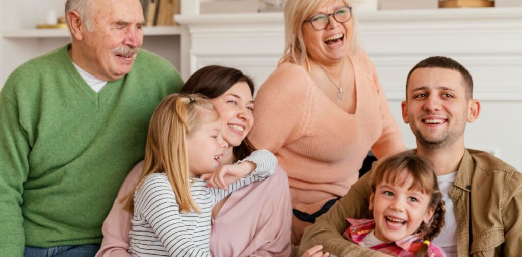 8af5cd088d785de850658e2e3491ebc3-1024x504 O Papel da Família na Recuperação Emocional: Apoio Que Transforma Vidas